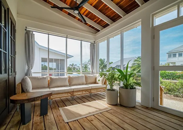 Coral Retreat And Mistico Club Boat Shuttle San Pedro (Ambergris Caye)
